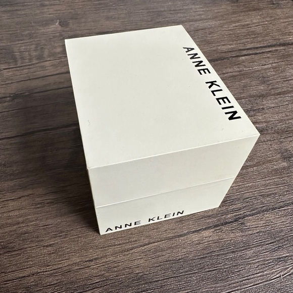 *ANNE KLEIN* Silver x Gold White Dial Women's Mesh Bracelet Watch NWT w/ Box - Picture 13 of 15